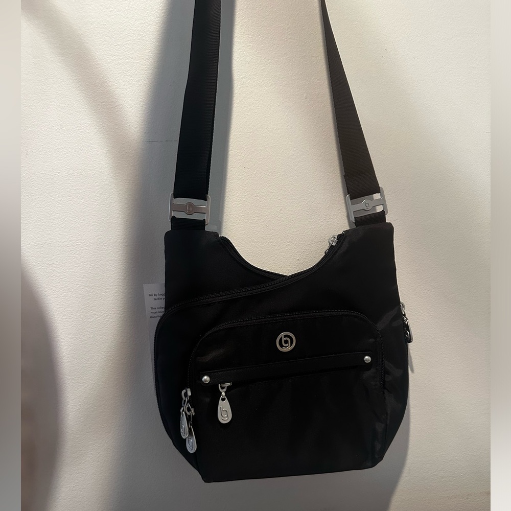 Black Crossbody baggallini